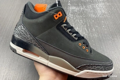 372 Pack 3 (2023) Vibrant Fear Retro Jordan CT8532-080 0802